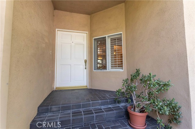 Detail Gallery Image 3 of 27 For 18730 Hatteras St #2,  Tarzana,  CA 91356 - 3 Beds | 2/1 Baths