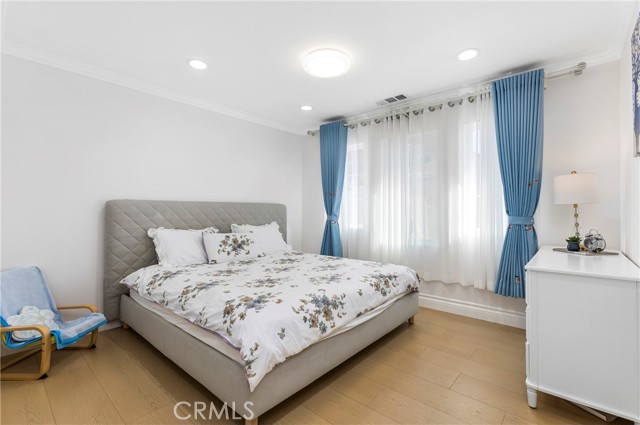 Detail Gallery Image 21 of 31 For 98 Winslow, Irvine,  CA 92620 - 4 Beds | 3/1 Baths