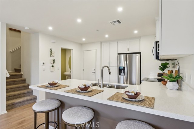 6392 Sierra Vista Lane, Fontana CA: https://media.crmls.org/medias/67ba09f1-5009-4ae6-9304-22d591732ff7.jpg