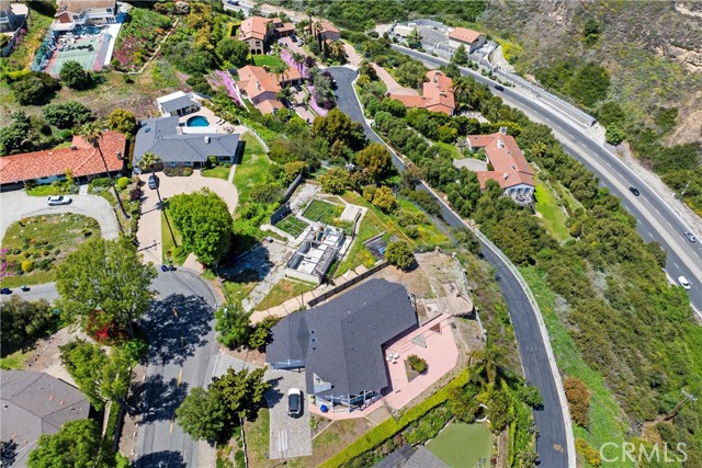 27691 Eastvale Road, Palos Verdes Peninsula CA: https://media.crmls.org/medias/67ba7539-b255-4a1b-ae73-6214e905fa23.jpg