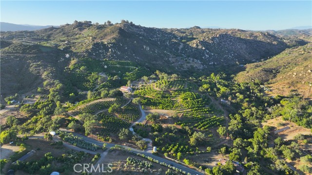 Detail Gallery Image 14 of 36 For 38149 De Luz Rd, Fallbrook,  CA 92028 - 3 Beds | 2/2 Baths