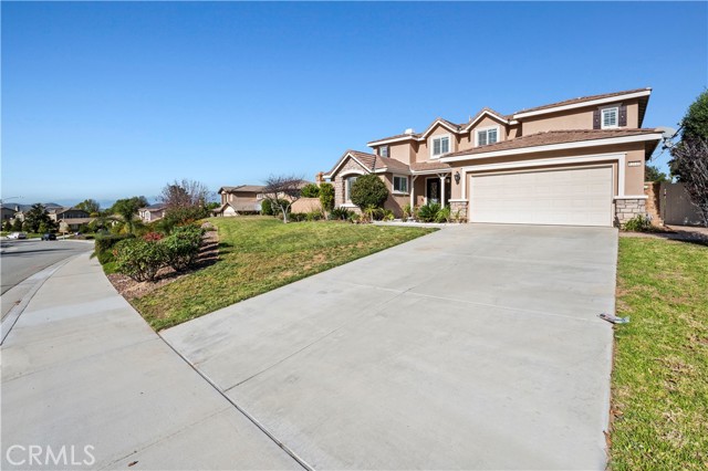 Detail Gallery Image 2 of 52 For 12810 Sierra Creek, Riverside,  CA 92503 - 5 Beds | 3 Baths