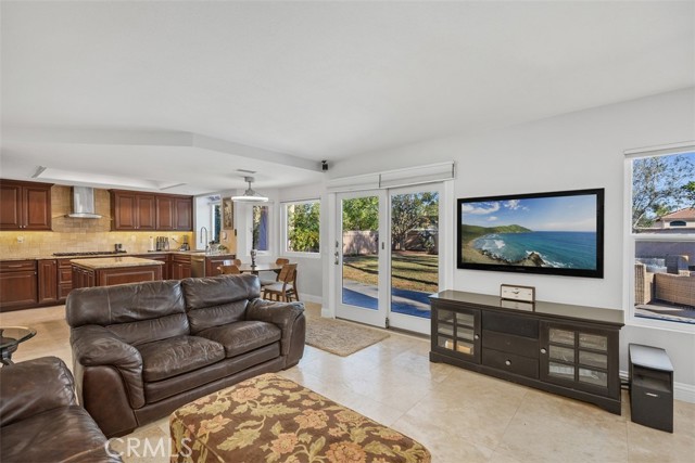 Detail Gallery Image 15 of 25 For 27931 Catalonia Ct, Mission Viejo,  CA 92692 - 4 Beds | 2/1 Baths