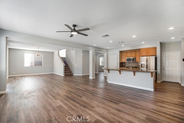 13167 Hollister Street, Hesperia CA: https://media.crmls.org/medias/67bc54e4-e81b-4f51-8764-d50b8d22a93e.jpg