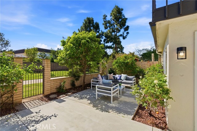 Detail Gallery Image 34 of 51 For 41 Seton Rd, Irvine,  CA 92612 - 3 Beds | 2/1 Baths