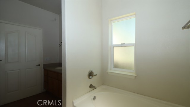 Detail Gallery Image 12 of 21 For 16053 31st, Clearlake,  CA 95422 - 3 Beds | 2/1 Baths