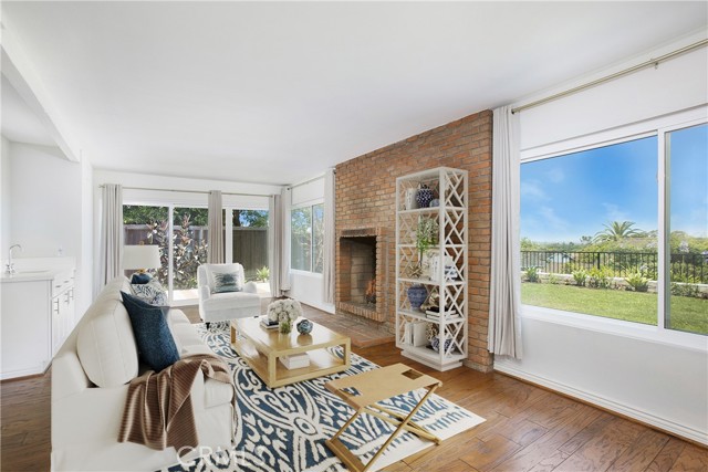 2220 Port Aberdeen Place, Newport Beach CA: https://media.crmls.org/medias/67bcd65e-9f5a-4a5f-a834-39ab8cbff1f8.jpg