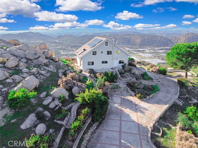 Detail Gallery Image 3 of 64 For 6750 Rainbow Heights Rd, Fallbrook,  CA 92028 - 4 Beds | 2 Baths