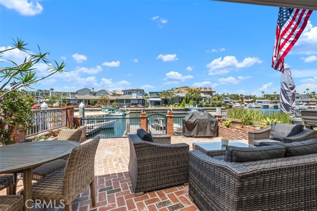 Detail Gallery Image 39 of 44 For 3810 Channel Pl, Newport Beach,  CA 92663 - 3 Beds | 2/1 Baths