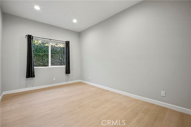Detail Gallery Image 12 of 16 For 1584 W Wakefield Ave #B,  Anaheim,  CA 92802 - 4 Beds | 2/1 Baths