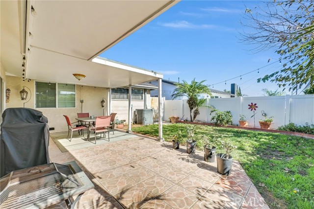 Detail Gallery Image 27 of 29 For 2520 Redcoach Ln, La Habra,  CA 90631 - 4 Beds | 2 Baths