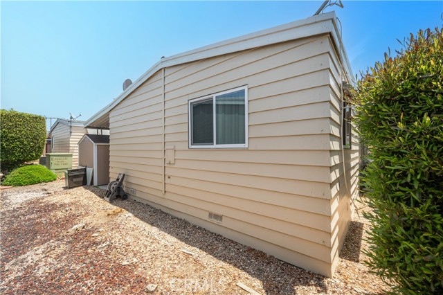 1400 S Sunkist Street, Anaheim CA: https://media.crmls.org/medias/67c00963-94d2-4408-a256-bad61dac3359.jpg