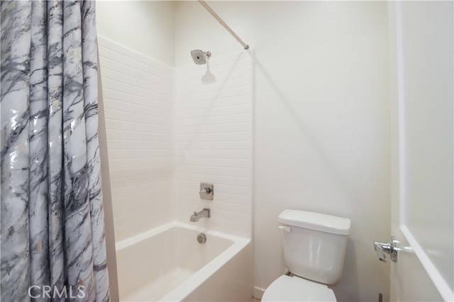 Detail Gallery Image 35 of 60 For 140 Farmhouse Dr #1,  Simi Valley,  CA 93065 - 4 Beds | 2/1 Baths