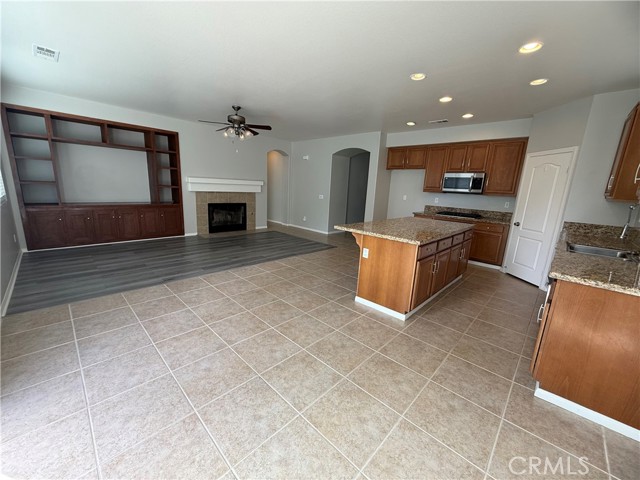Detail Gallery Image 5 of 24 For 29908 Salmon St, Menifee,  CA 92584 - 4 Beds | 3 Baths