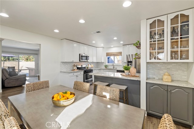 Detail Gallery Image 20 of 51 For 6153 Academy Ave, Riverside,  CA 92506 - 4 Beds | 2 Baths