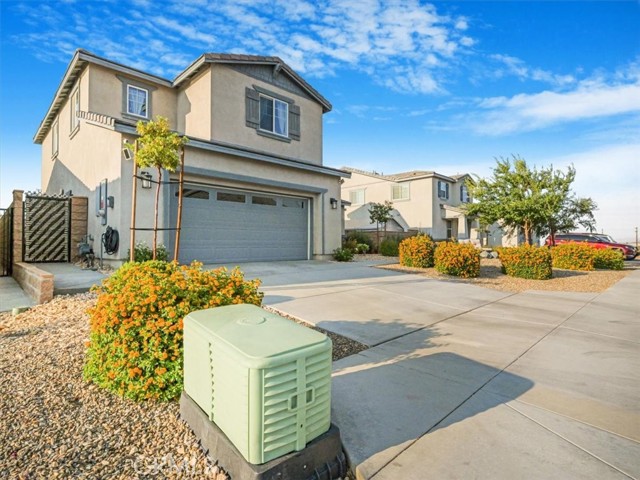 Detail Gallery Image 2 of 38 For 12708 Ojo Caliente St, Victorville,  CA 92392 - 4 Beds | 3 Baths