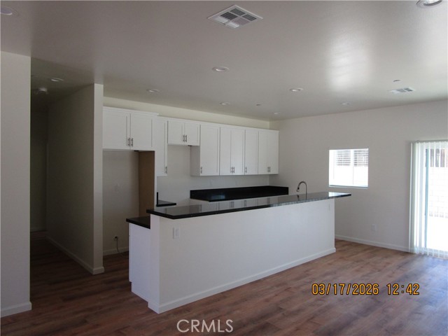 Detail Gallery Image 8 of 34 For 14332 Outer Hesperia Rd, Victorville,  CA 92395 - 4 Beds | 2 Baths