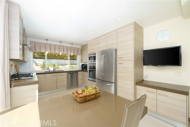 Detail Gallery Image 9 of 49 For 27301 via Avila, Mission Viejo,  CA 92691 - 4 Beds | 2 Baths