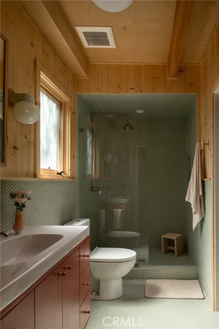 Detail Gallery Image 17 of 25 For 26486 Forest Ln, Twin Peaks,  CA 92391 - 2 Beds | 1/1 Baths