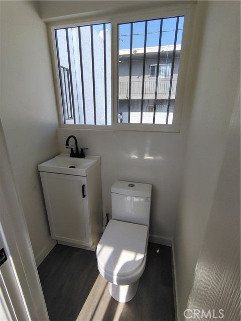 Detail Gallery Image 25 of 29 For 231 E Century, Los Angeles,  CA 90003 - 2 Beds | 1/1 Baths