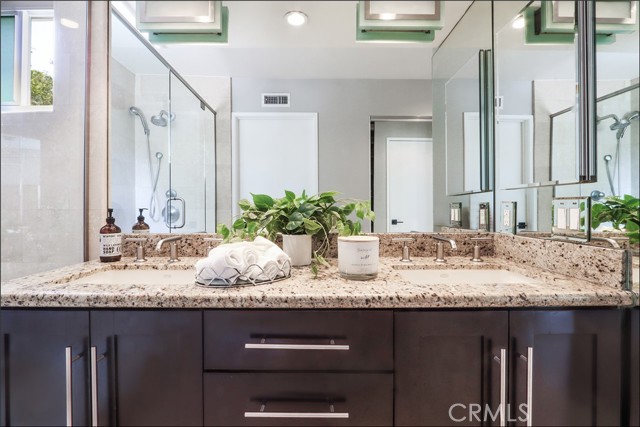 3 Primrose, Aliso Viejo CA: https://media.crmls.org/medias/67c4c11e-23f8-4f61-89a3-7a87162403c4.jpg