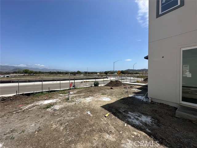 Detail Gallery Image 4 of 6 For 197 Cessna Ct, San Luis Obispo,  CA 93401 - 3 Beds | 2/1 Baths