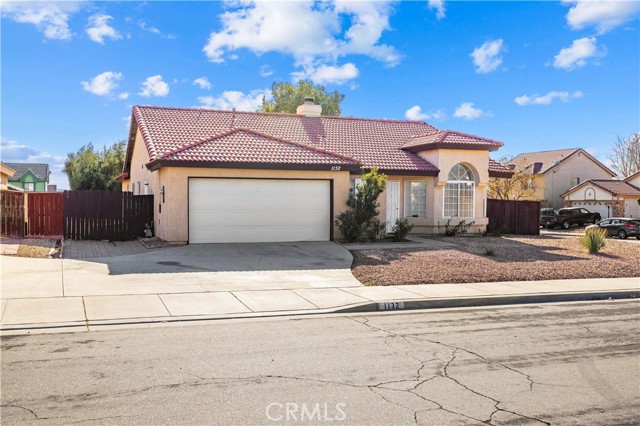 Detail Gallery Image 1 of 35 For 1132 Hook Ave, Rosamond,  CA 93560 - 4 Beds | 2 Baths