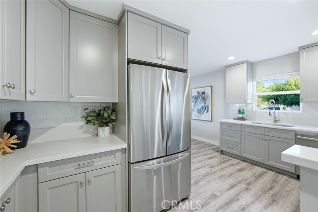 Detail Gallery Image 17 of 48 For 5990 E El Paseo, Long Beach,  CA 90815 - 3 Beds | 2 Baths