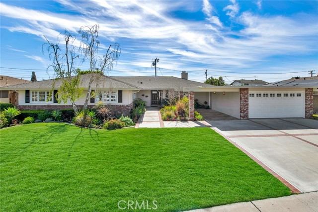Detail Gallery Image 1 of 1 For 12932 Bubbling Well Rd, North Tustin,  CA 92705 - 4 Beds | 2/1 Baths