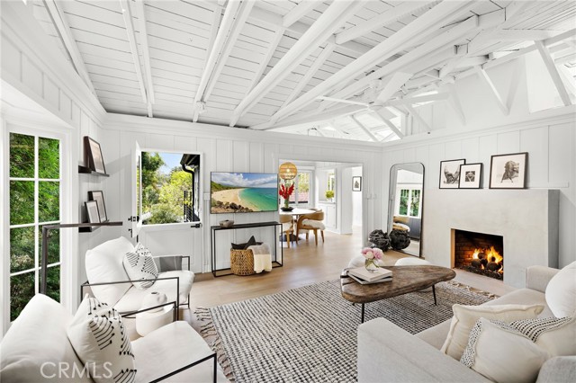 592 Bluebird Canyon Drive, Laguna Beach, California 92651, 3 Bedrooms Bedrooms, ,3 BathroomsBathrooms,Residential Lease,For Rent,592 Bluebird Canyon Drive,CRLG25084326