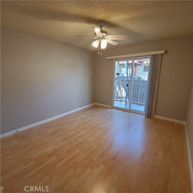 2754 Montrose, Montrose CA: https://media.crmls.org/medias/67c6b63d-76ac-468d-995b-8fba920508e7.jpg