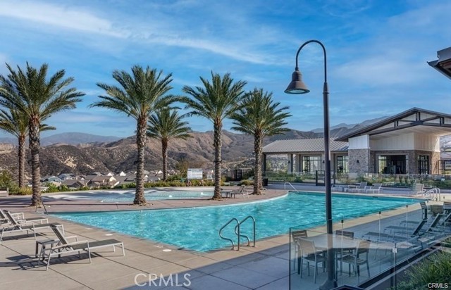 Detail Gallery Image 57 of 66 For 18619 Cedar Crest Dr, Canyon Country,  CA 91387 - 3 Beds | 2/1 Baths