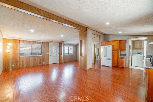 Detail Gallery Image 2 of 22 For 17700 Western #76,  Gardena,  CA 90248 - 3 Beds | 2 Baths