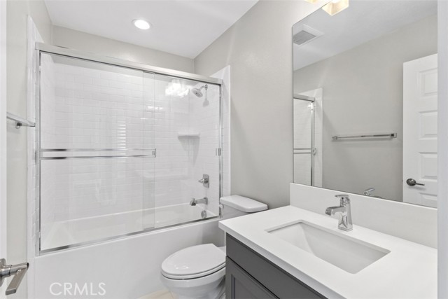 MLS #OC25196521 image #25