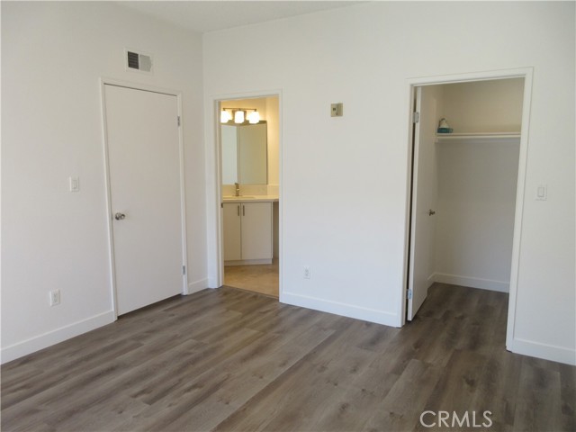 Detail Gallery Image 16 of 25 For 7330 Eton Ave #203,  Canoga Park,  CA 91303 - 2 Beds | 2 Baths
