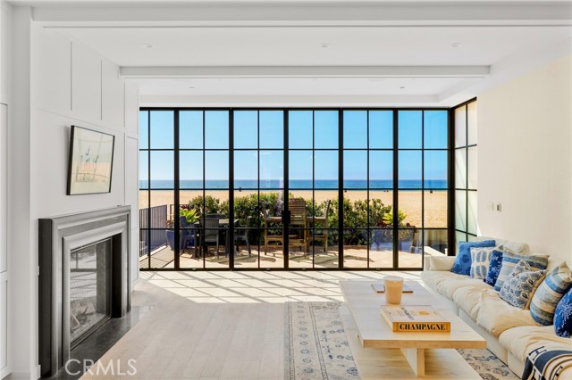 2428 The Strand, Hermosa Beach CA: https://media.crmls.org/medias/67c8a98f-cf38-403f-b3e9-daea6c11ff8f.jpg