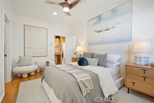 Image 36 of 63 For 907 Deerhill Road