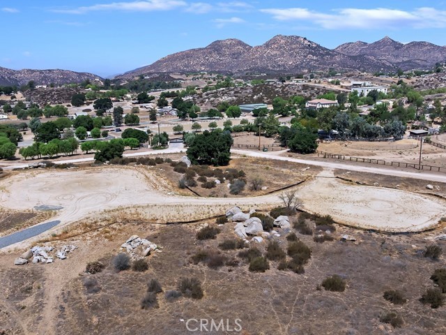 Detail Gallery Image 2 of 13 For 38662 E Benton Rd, Temecula,  CA 92592 - – Beds | – Baths