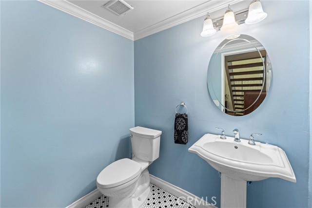 6316 E Woodsboro Avenue, Anaheim Hills CA: https://media.crmls.org/medias/67c9bdda-5052-4524-b16a-b3b75d4212a8.jpg