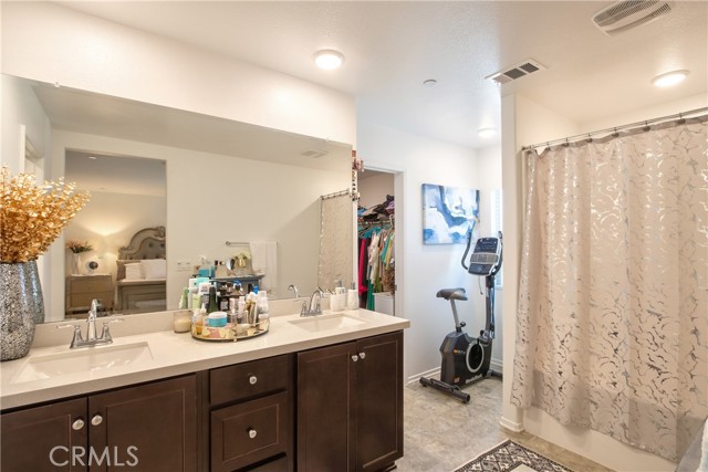 Detail Gallery Image 22 of 44 For 32774 Shorecrest Way, Lake Elsinore,  CA 92530 - 3 Beds | 2/1 Baths