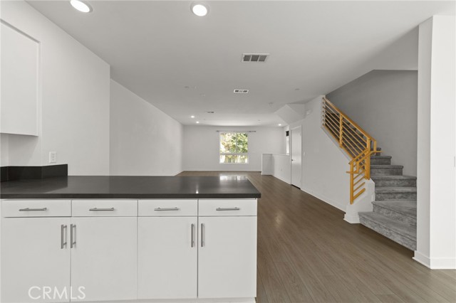 2581 Arvia Street, Los Angeles CA: https://media.crmls.org/medias/67cb6490-924a-4276-b82e-e5856eafd59b.jpg