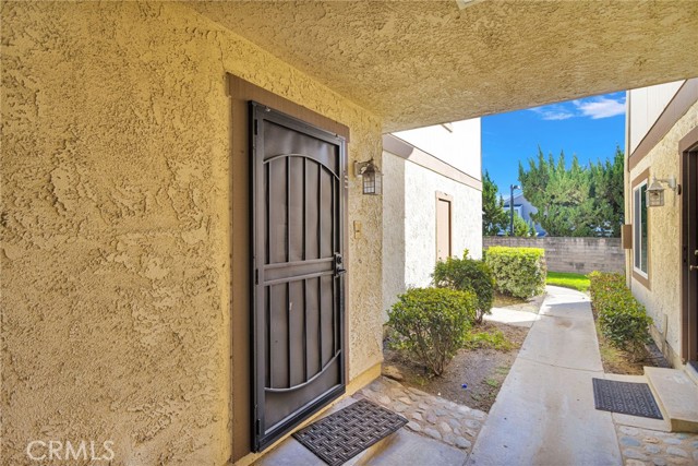 Detail Gallery Image 3 of 35 For 1216 S Cypress Ave #E,  Ontario,  CA 91762 - 2 Beds | 1/1 Baths