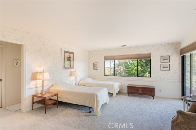 711 Tumble Creek Lane, Fallbrook CA: https://media.crmls.org/medias/67cd0536-3e11-404d-9626-cb431bd6fe0c.jpg
