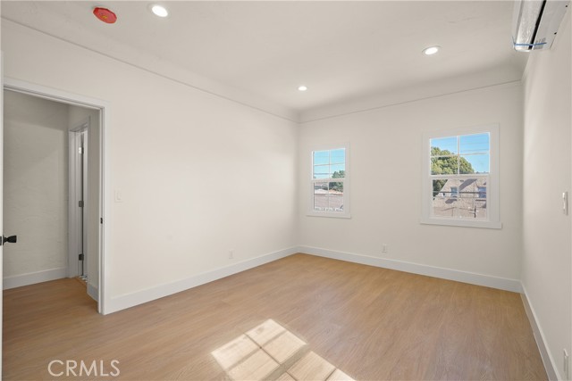 Detail Gallery Image 50 of 56 For 2840 Potomac Ave #1/2,  Los Angeles,  CA 90016 - 2 Beds | 1 Baths