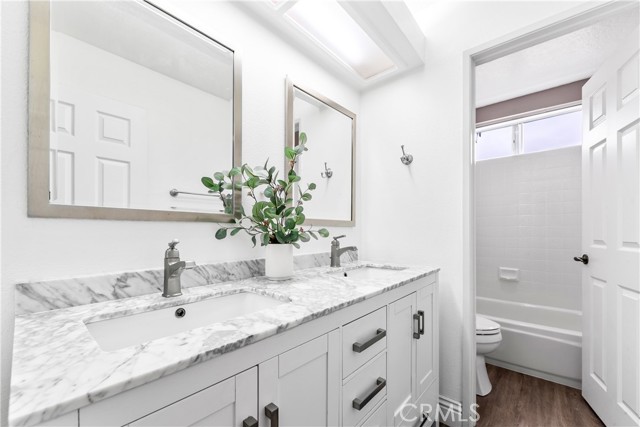 Detail Gallery Image 35 of 53 For 31885 Old Oak Rd, Rancho Santa Margarita,  CA 92679 - 5 Beds | 3 Baths