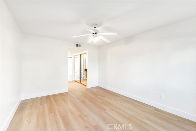 Image 37 of 62 For 6600 Warner  241