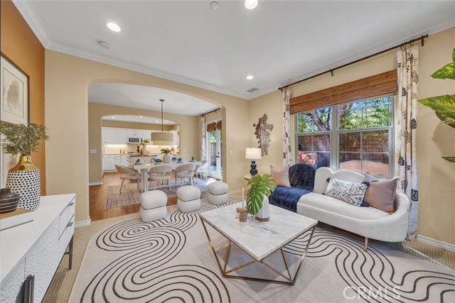 63 Splendor, Irvine CA: https://media.crmls.org/medias/67ce6c2a-4713-4993-a2b8-eb078966b8e5.jpg