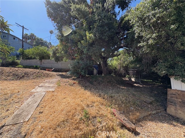 2128 N Marianna Avenue, Los Angeles CA: https://media.crmls.org/medias/67ced1a4-e10c-4df3-bb7c-370219ec4bd8.jpg