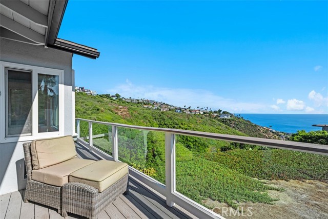 Detail Gallery Image 4 of 23 For 1285 Cortez, Laguna Beach,  CA 92651 - 2 Beds | 2 Baths