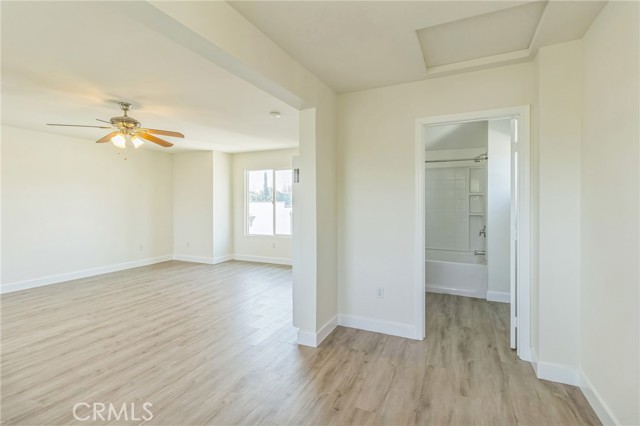 Detail Gallery Image 5 of 9 For 390 E 4th, San Bernardino,  CA 92410 - 2 Beds | 1 Baths